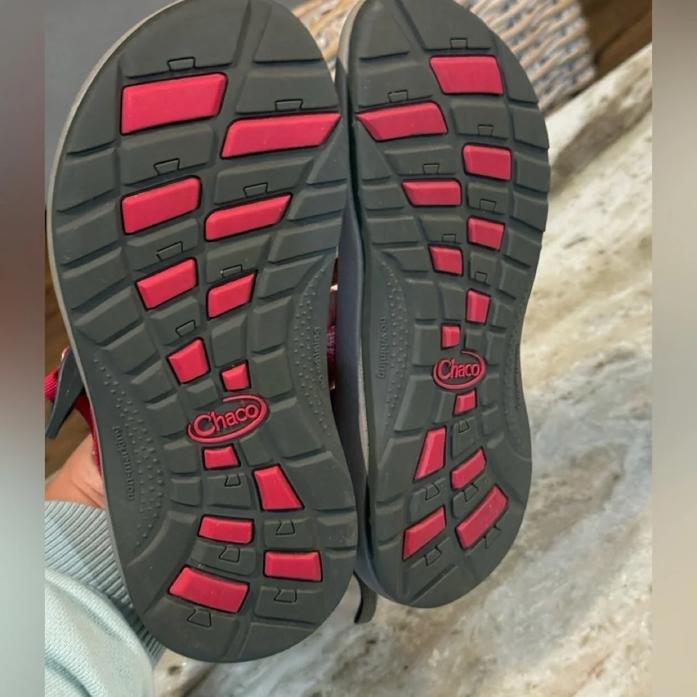 Kids CHACO ZX/1 Ecotread Pink Strappy adjustable sandals- Size 2